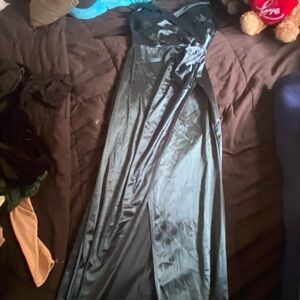 Elegant Green Evening Gown